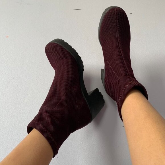 TOPSHOP BOOTIES SIZE 8 BURGUNDY COLOR WORN ONES - Picture 2 of 5